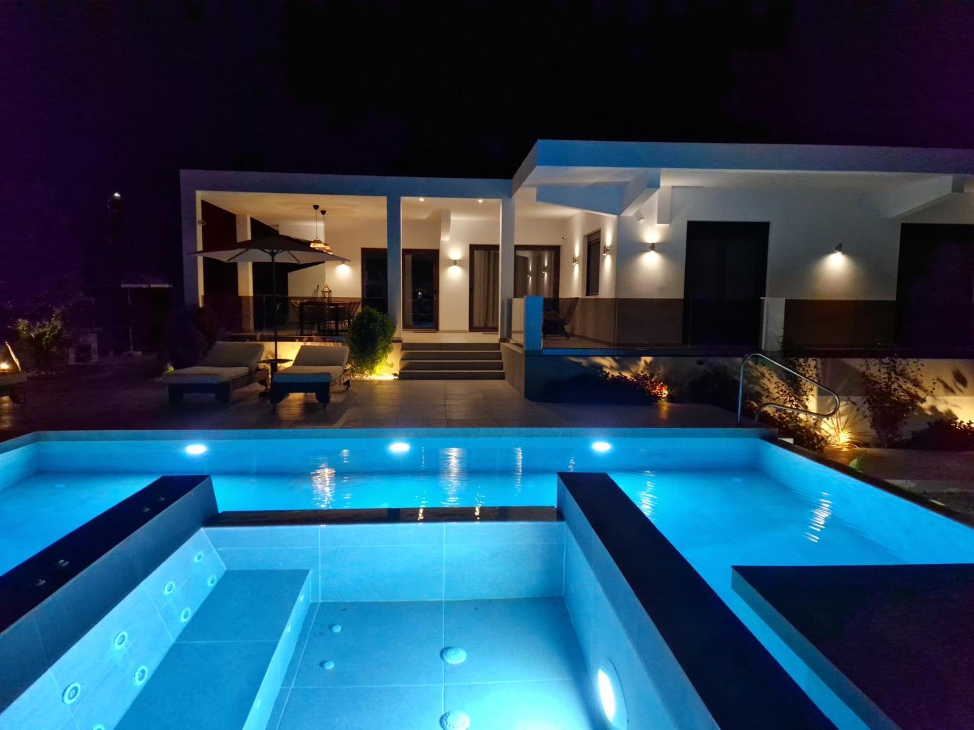 Luxury Villa Anemone With Private Pool Pastida Exteriér fotografie